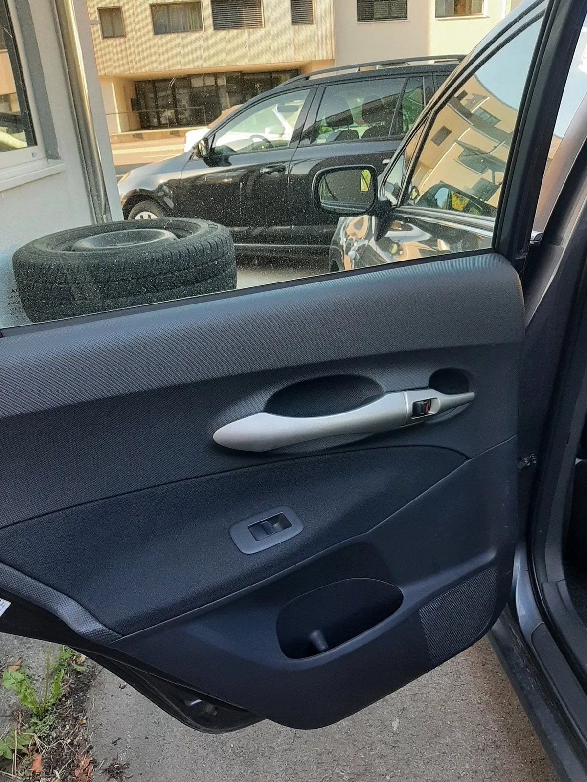 TOYOTA Auris 2.0 DPF — zdjęcie 5