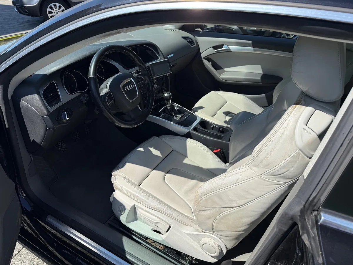 AUDI A5 2.0 TFSI — zdjęcie 11