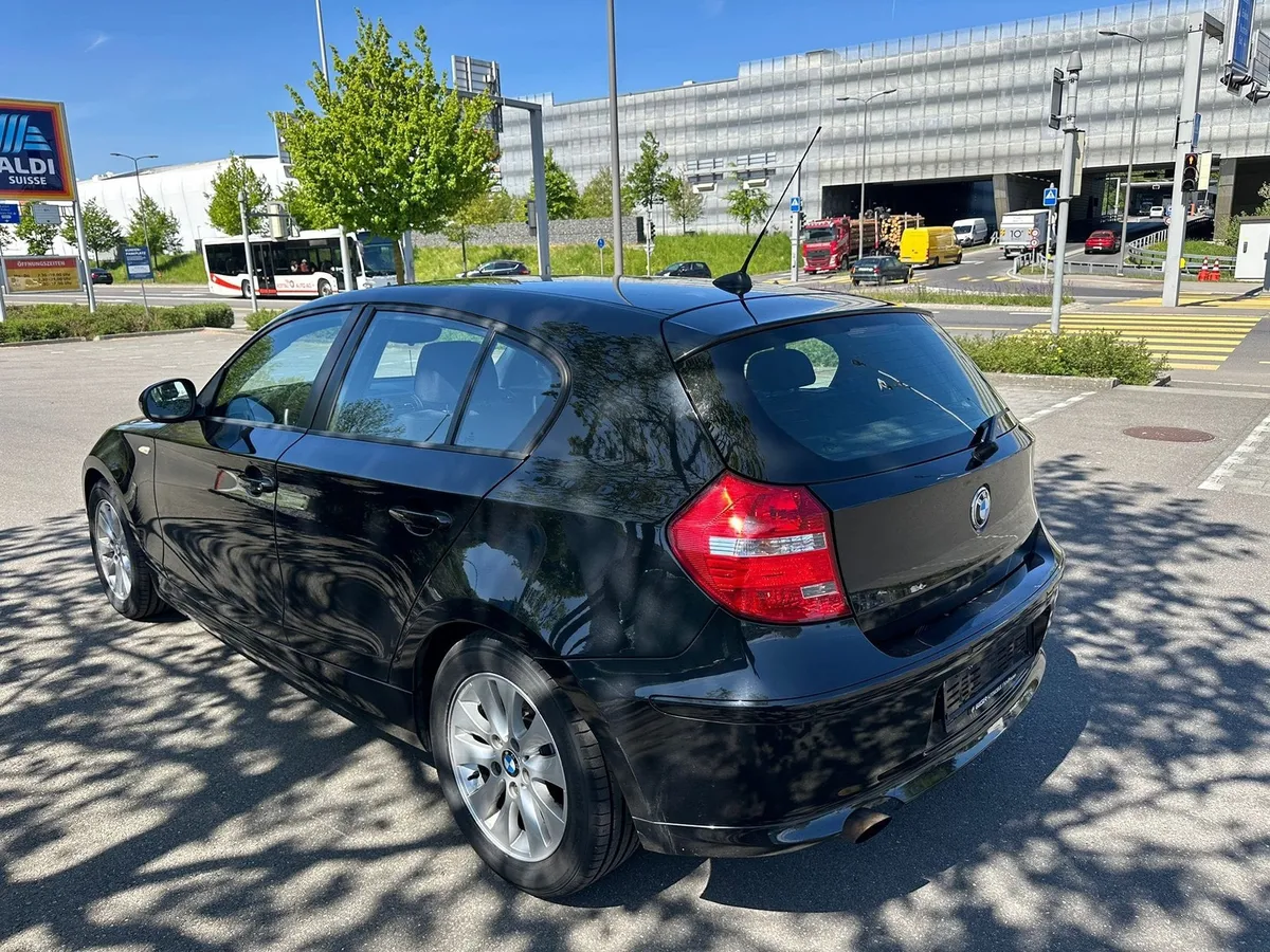 BMW 118i — zdjęcie 7