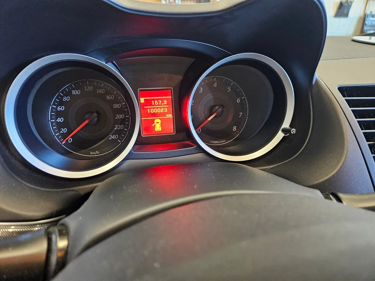 MITSUBISHI Lancer SB 1.8 — zdjęcie 4