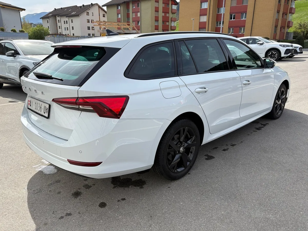 SKODA Octavia 2.0TDI4x4 — zdjęcie 11