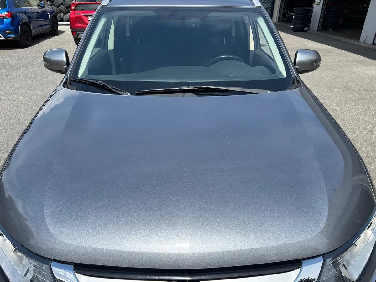 MITSUBISHI Outlander — zdjęcie 3