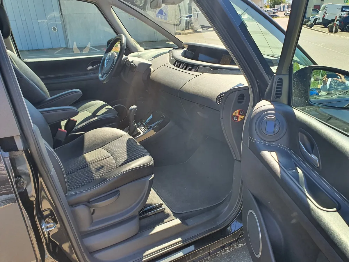 RENAULT Espace 2.0 dCi150 — zdjęcie 11