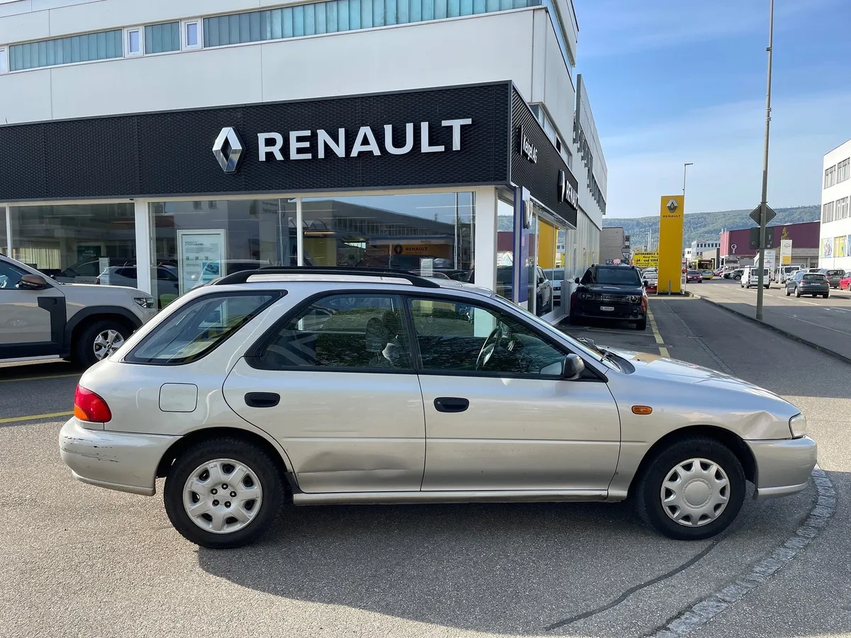 SUBARU Impreza 2.0 4WD — zdjęcie 7