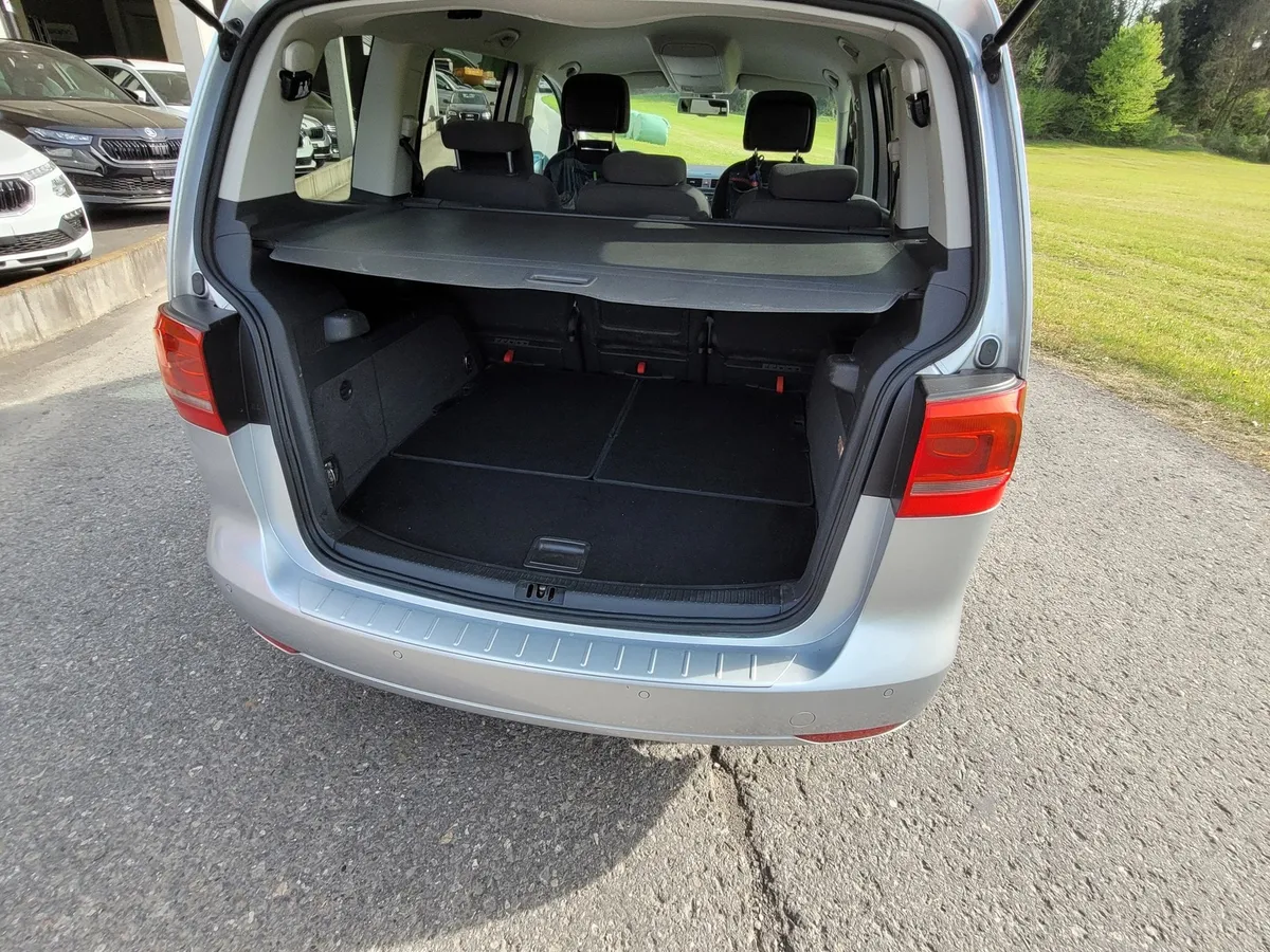 VW Touran — zdjęcie 9