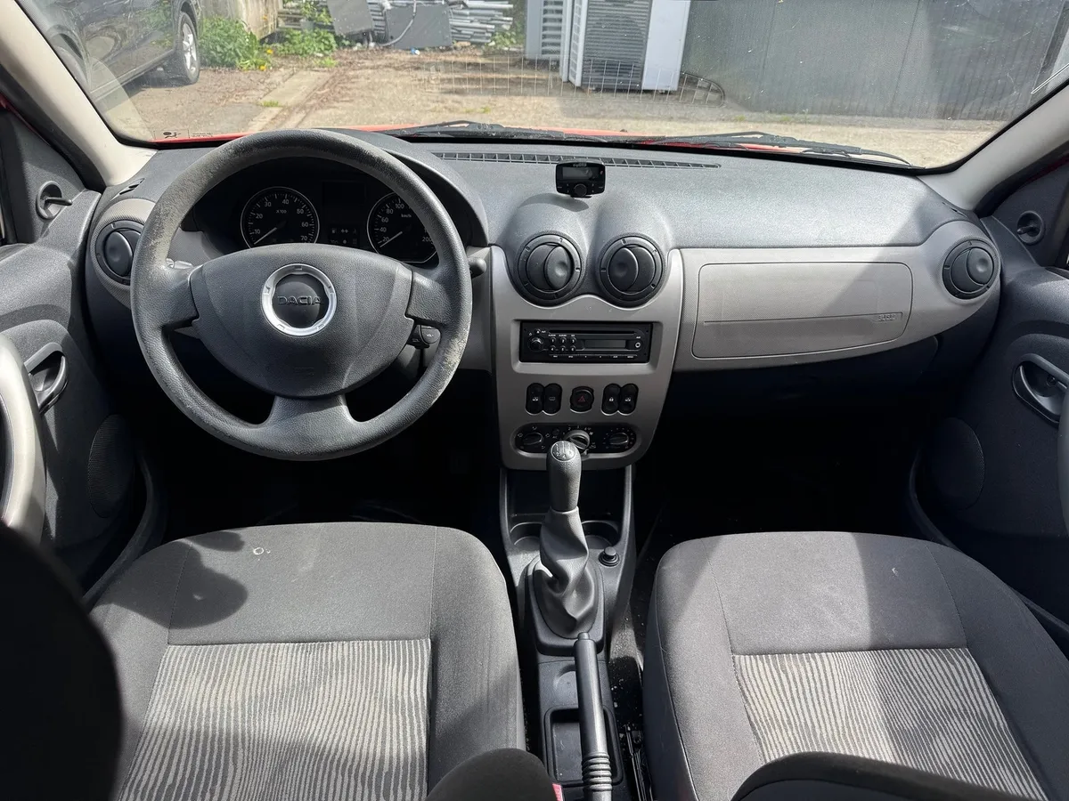 DACIA Sandero 1.2 75 — zdjęcie 8