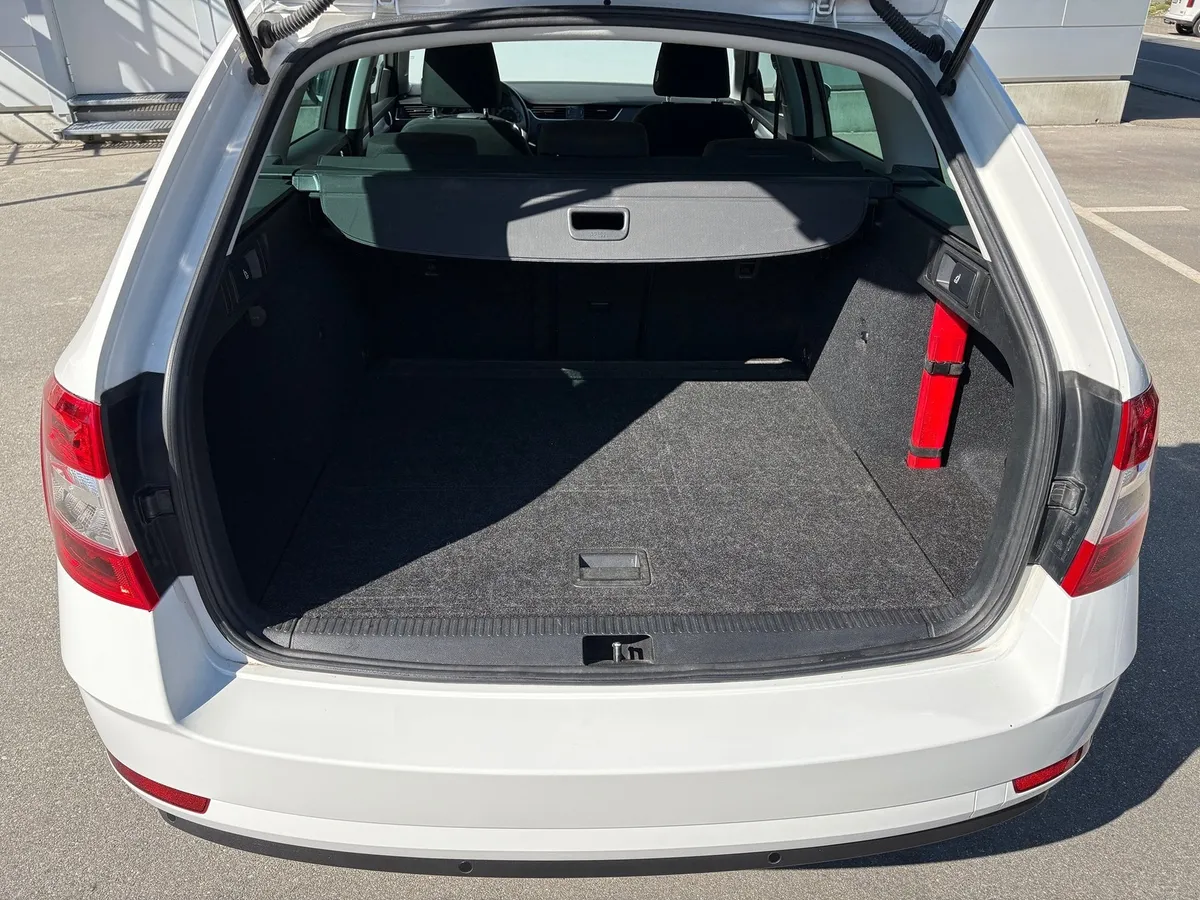 SKODA Octavia2.0TDI 4x4 — zdjęcie 9