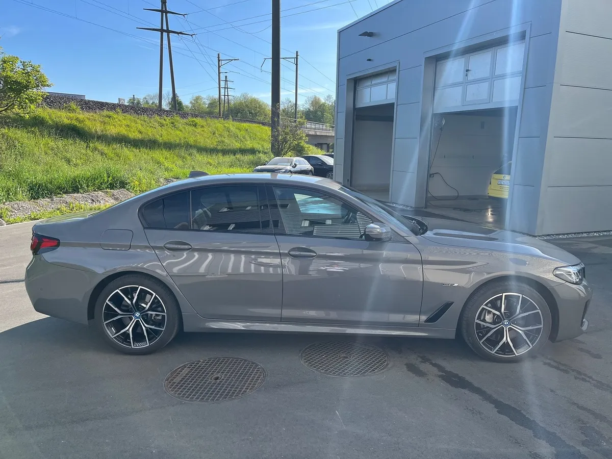 BMW 545e xDrive — zdjęcie 6