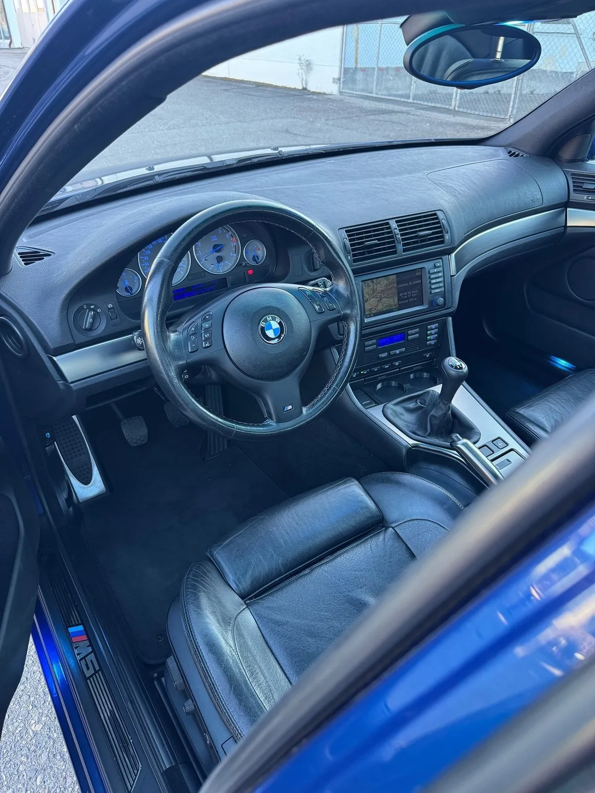 BMW M5 — zdjęcie 13