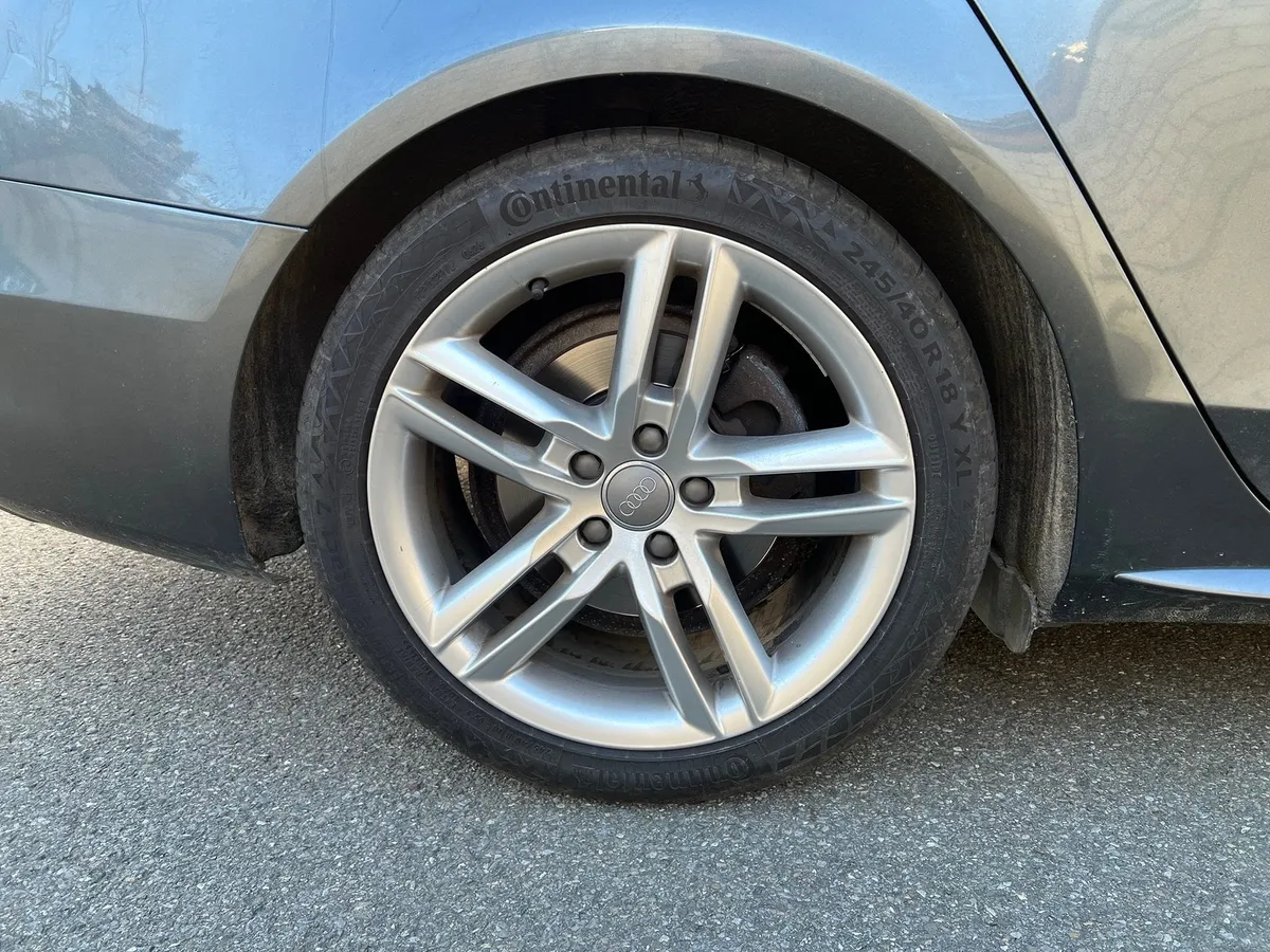 AUDI A4 Avant 2.0TDI — zdjęcie 8