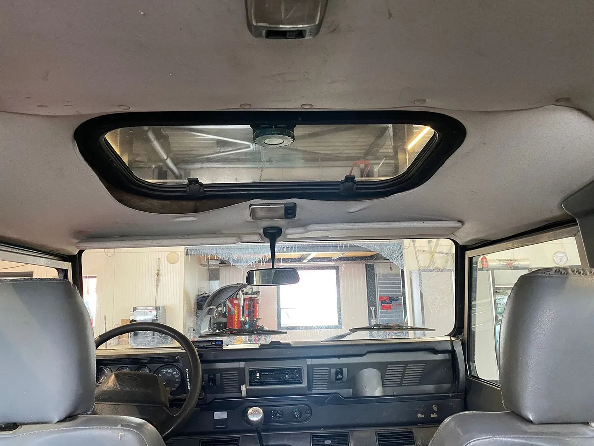 LAND ROVER Land-Rover Defender 90TDi — zdjęcie 4