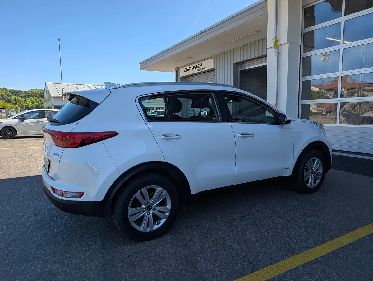 KIA Sportage 2.0D AT Trend — zdjęcie 9