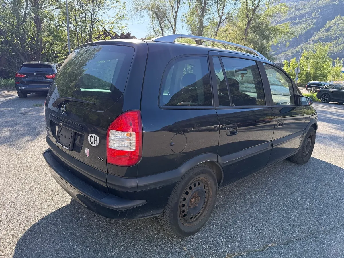 OPEL Zafira A22 — zdjęcie 5