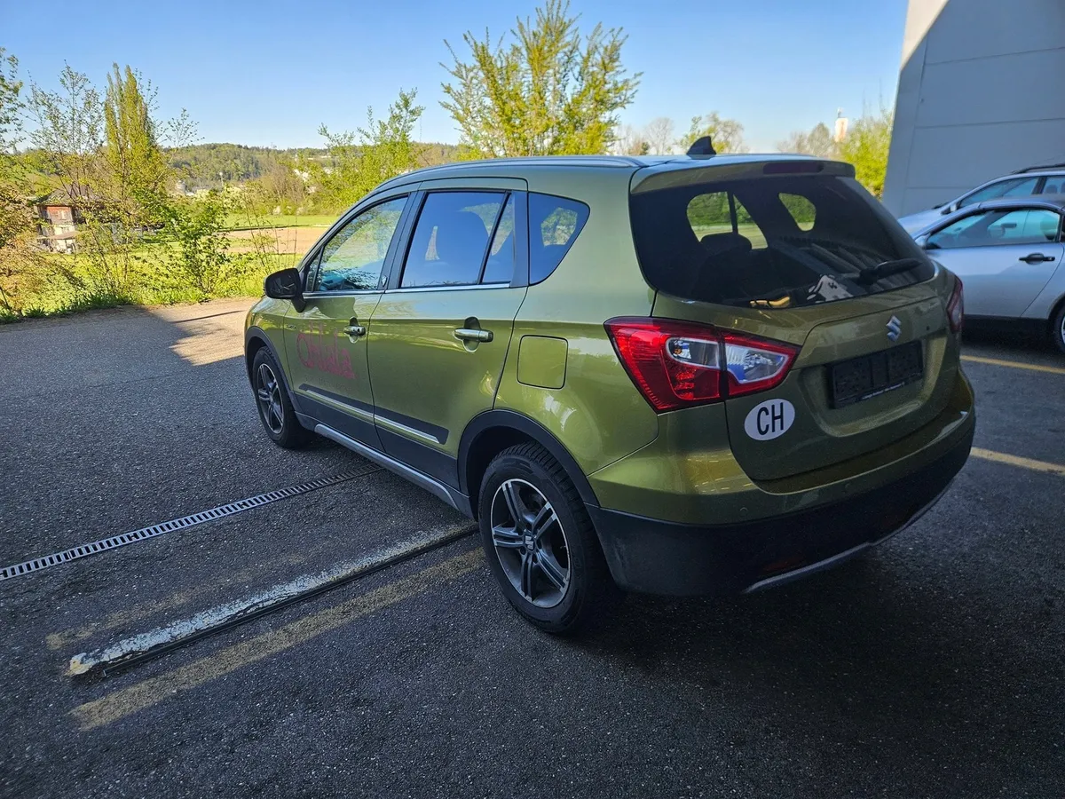 SUZUKI SX4S-CROSS1.6 4WD — zdjęcie 3