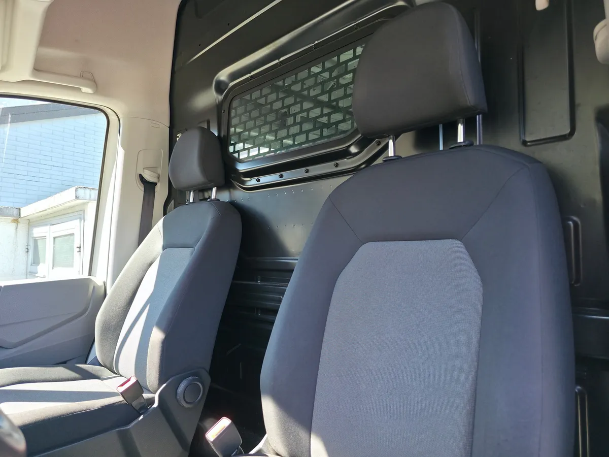 VW Crafter 35 4M — zdjęcie 10