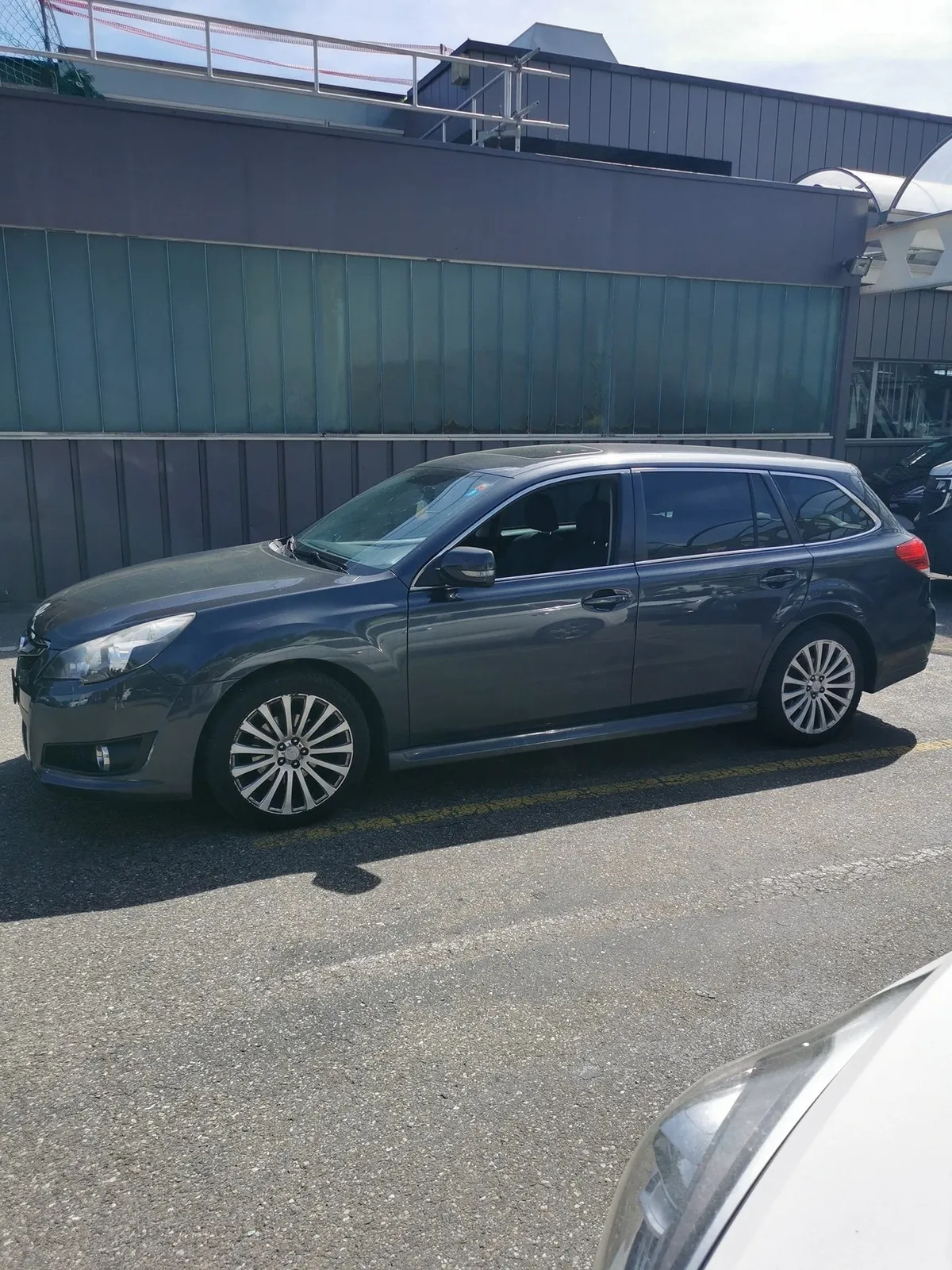 SUBARU Legacy 2.5i S AWD — zdjęcie 2