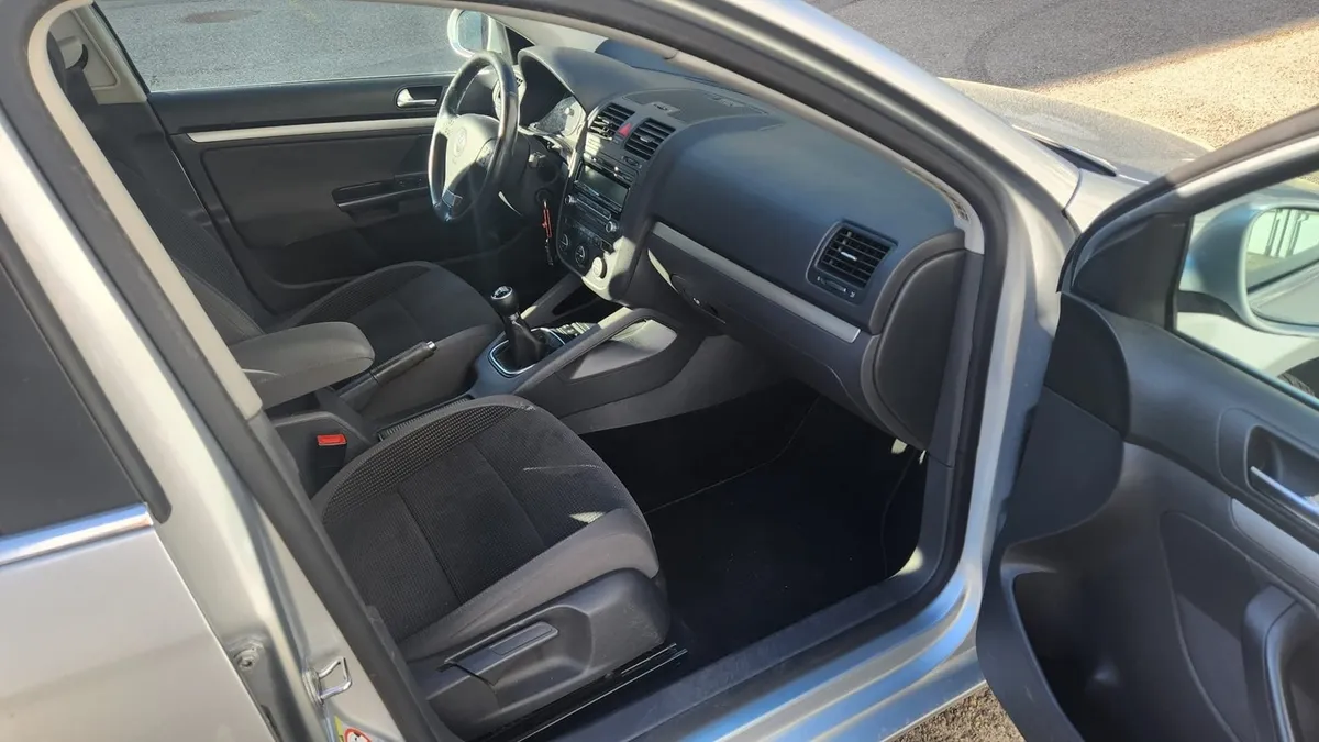 VW GOLF VAR. 1.4TSI — zdjęcie 9