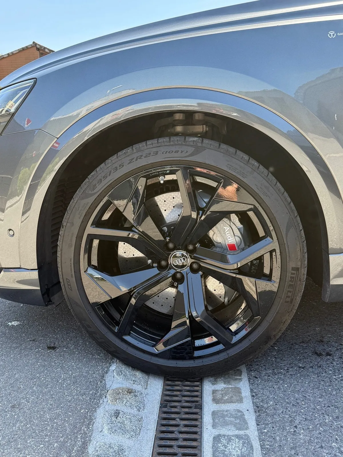 AUDI RS Q8 — zdjęcie 6