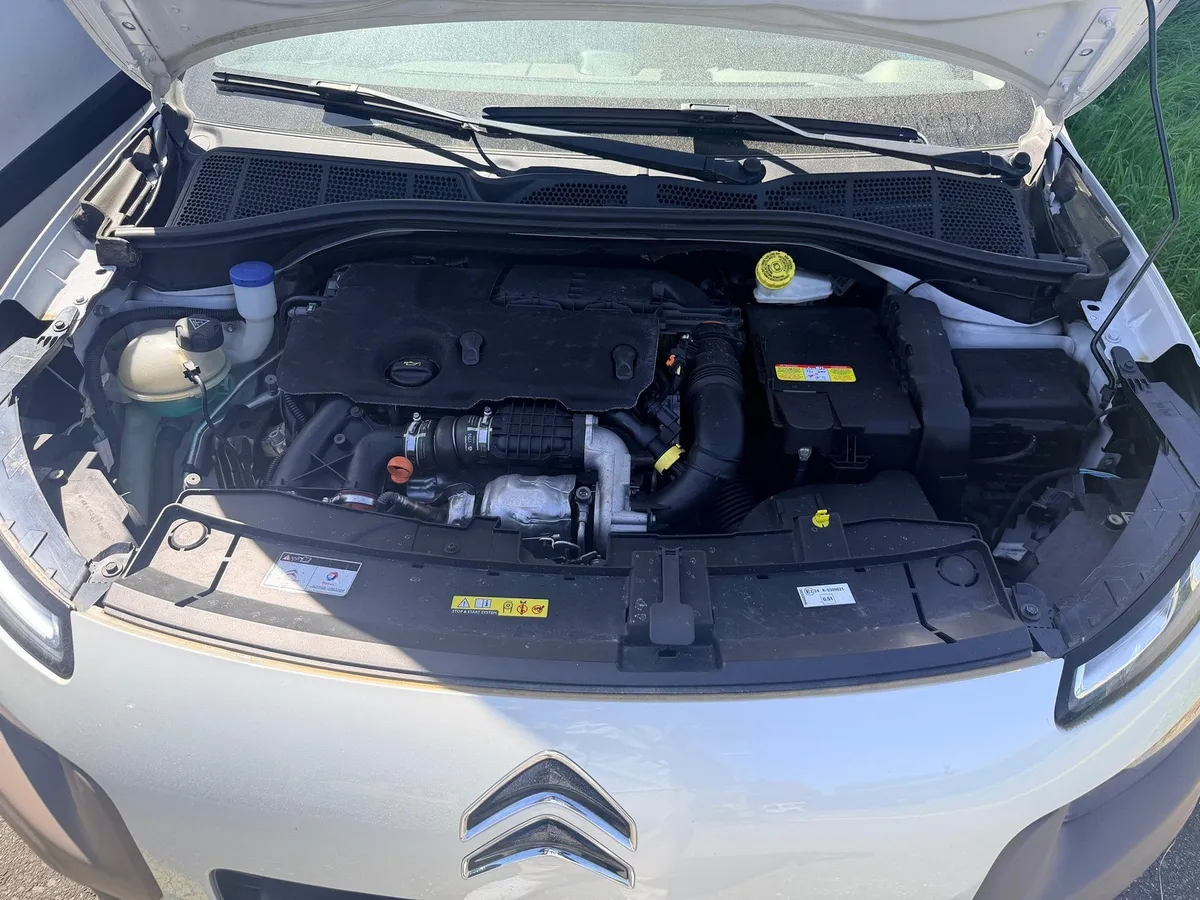 CITROEN C4 Cactus e-HDi — zdjęcie 10