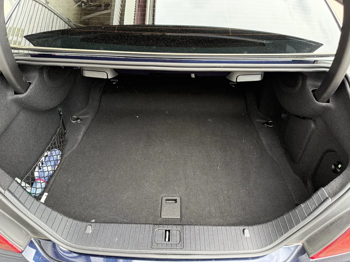 MERCEDES-BENZ CLS 63 S AMG 4m Facelift — zdjęcie 11