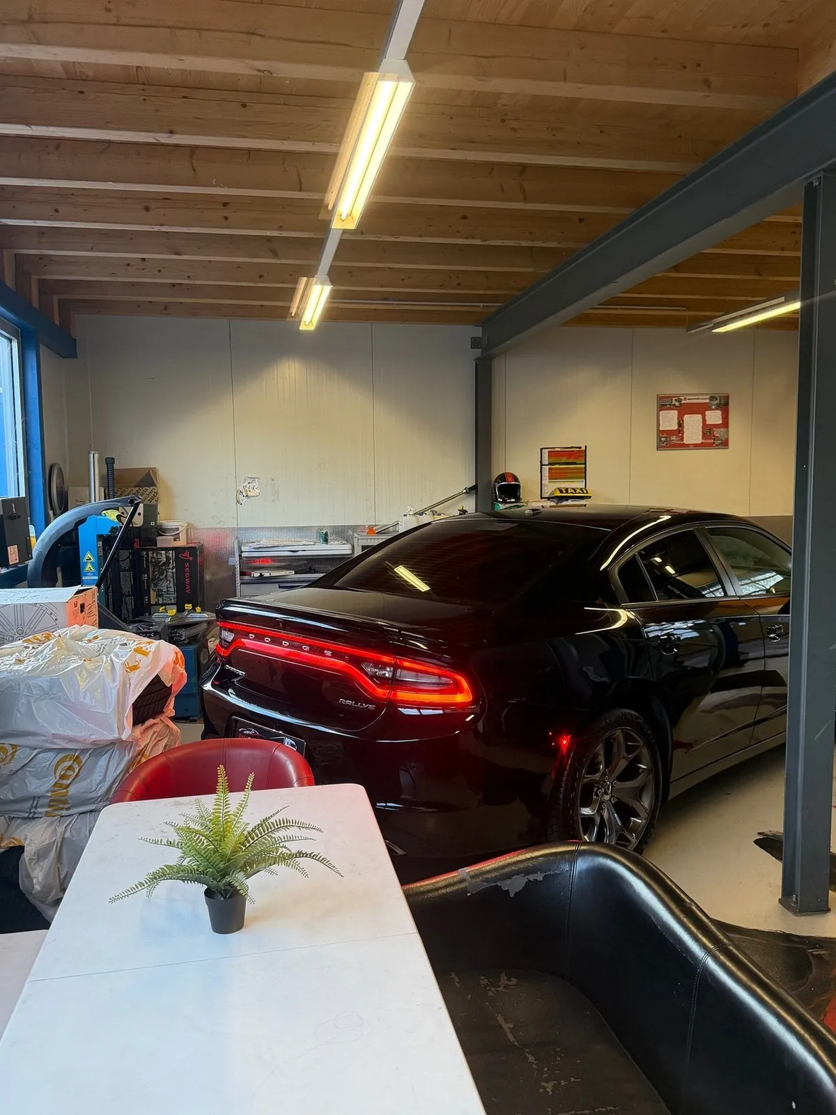 DODGE Charger 3.6L frisch ab MFK — zdjęcie 11