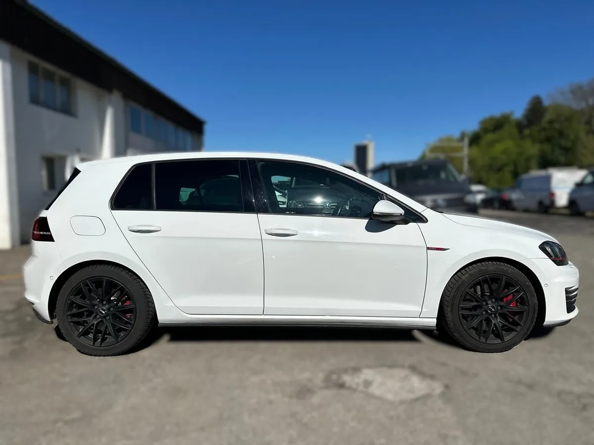 VW Golf VII 2.0GTI 5 — zdjęcie 3