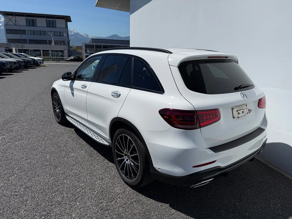 MERCEDES-BENZ GLC 300 — zdjęcie 5