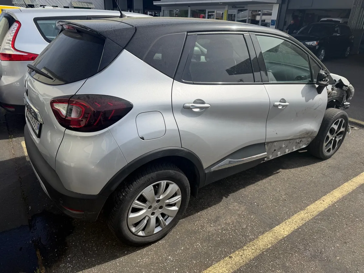 RENAULT Captur 130 — zdjęcie 4