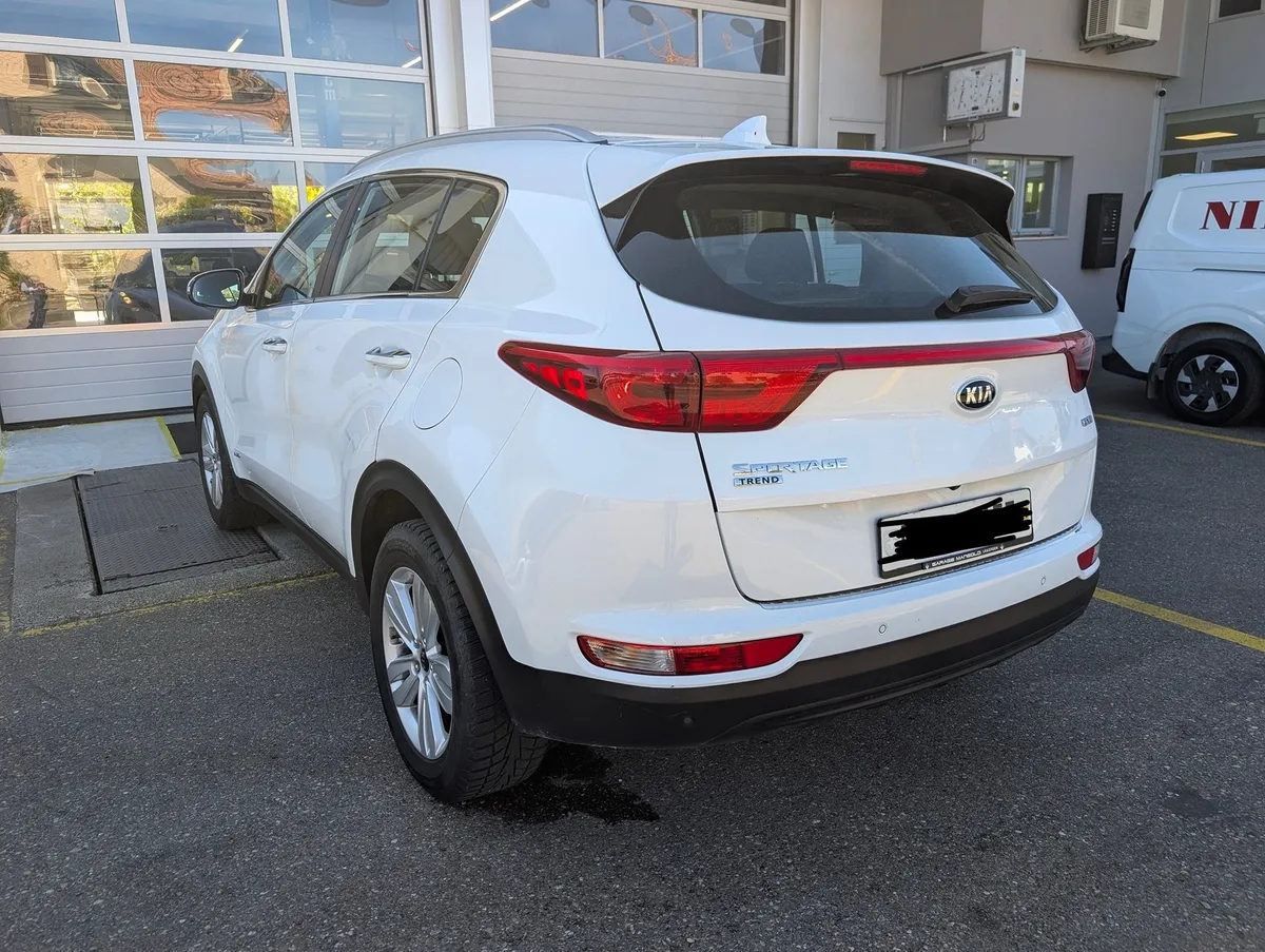 KIA Sportage 2.0D AT Trend — zdjęcie 12
