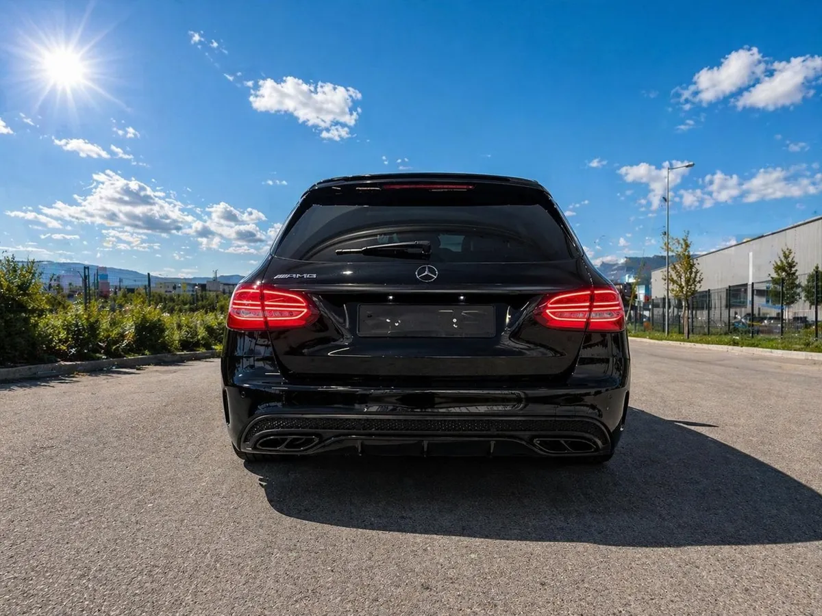 MERCEDES-BENZ AMG C 43 — zdjęcie 3