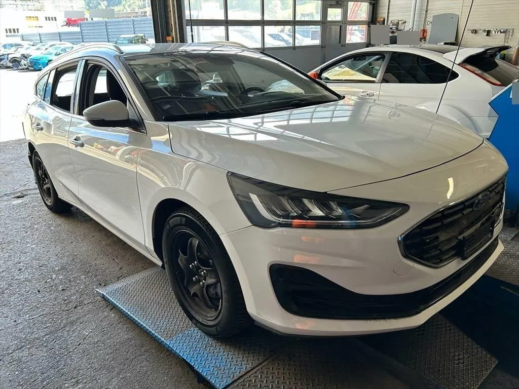 FORD Focus 1.0 MHEV Titanium A, 155 HP — zdjęcie 2