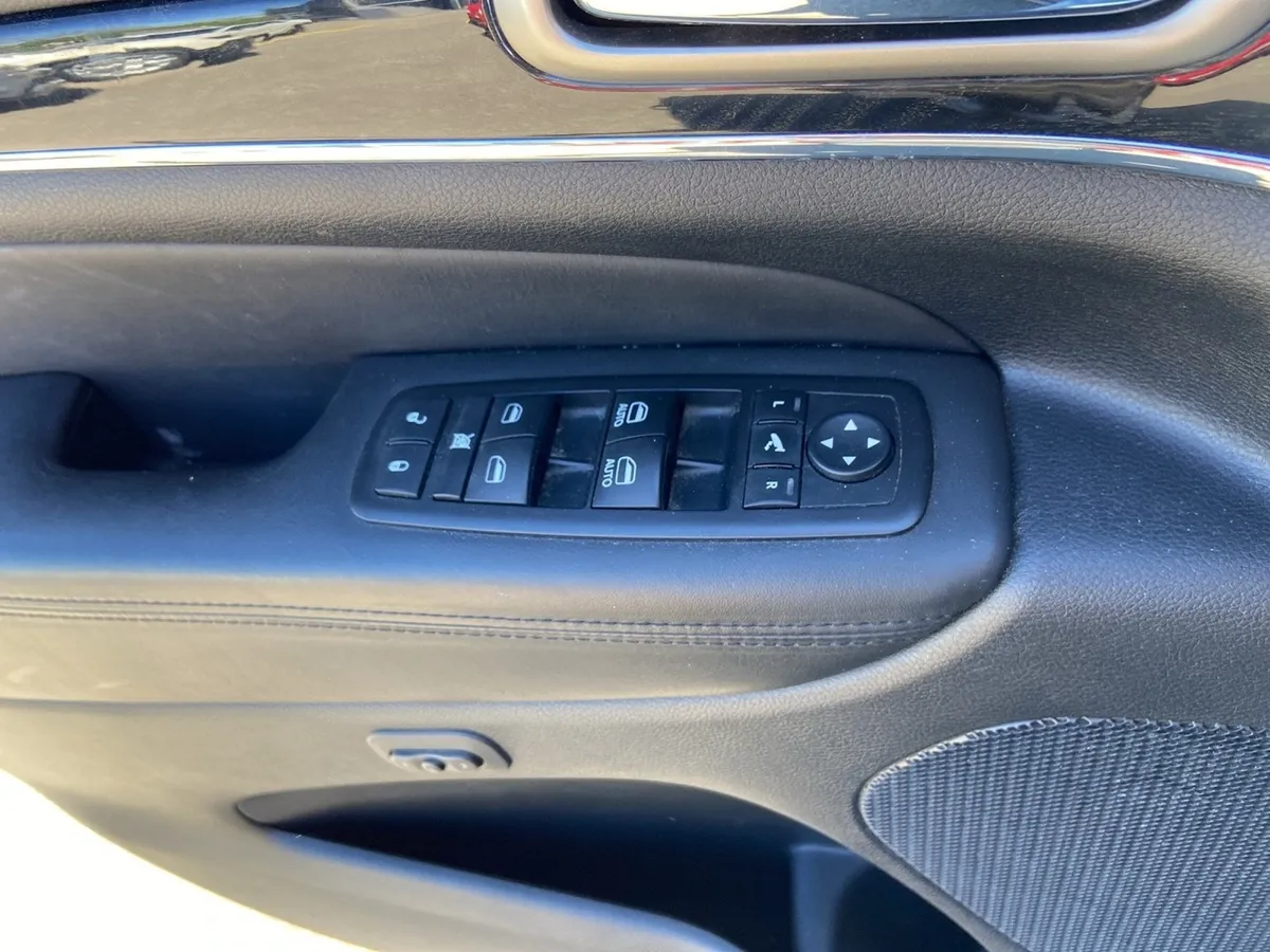 JEEP Grand Cherokee 3.0 CRD Overland — zdjęcie 14