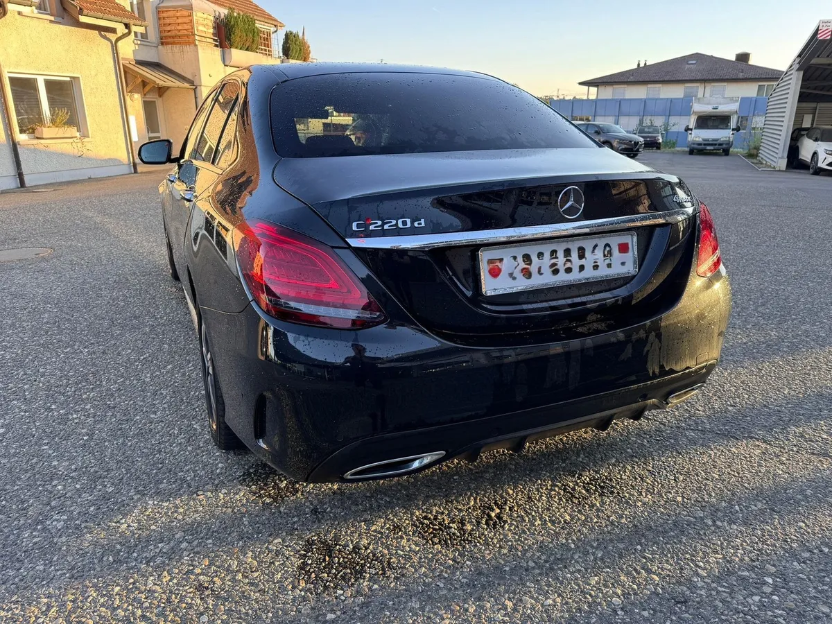 MERCEDES-BENZ C 220 d 4m — zdjęcie 4