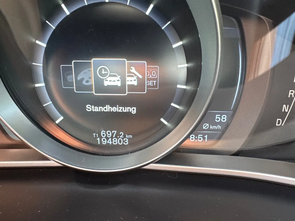 VOLVO V40 CC T4 AWD — zdjęcie 13