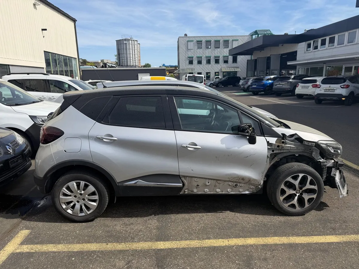RENAULT Captur 130 — zdjęcie 3