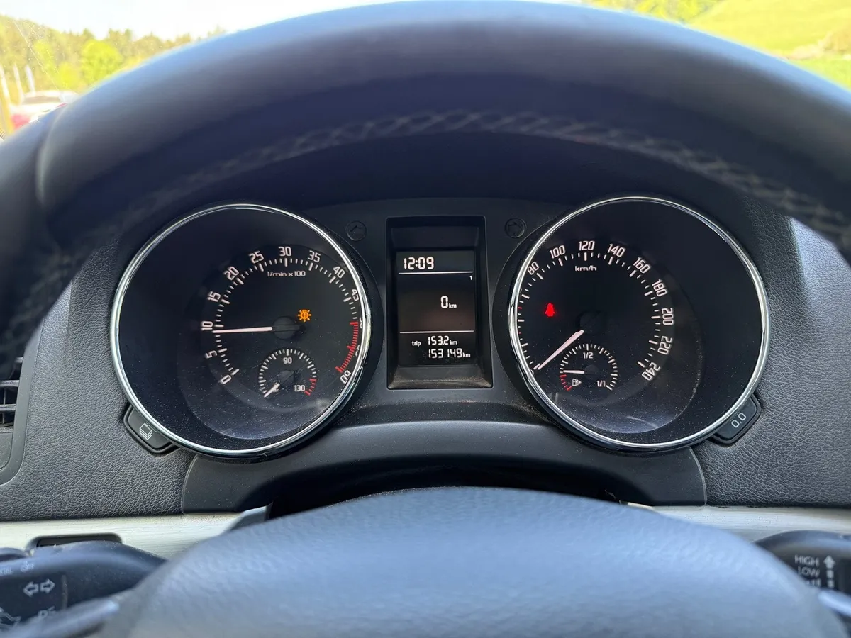 SKODA Yeti 2.0TDI 4x4 — zdjęcie 12