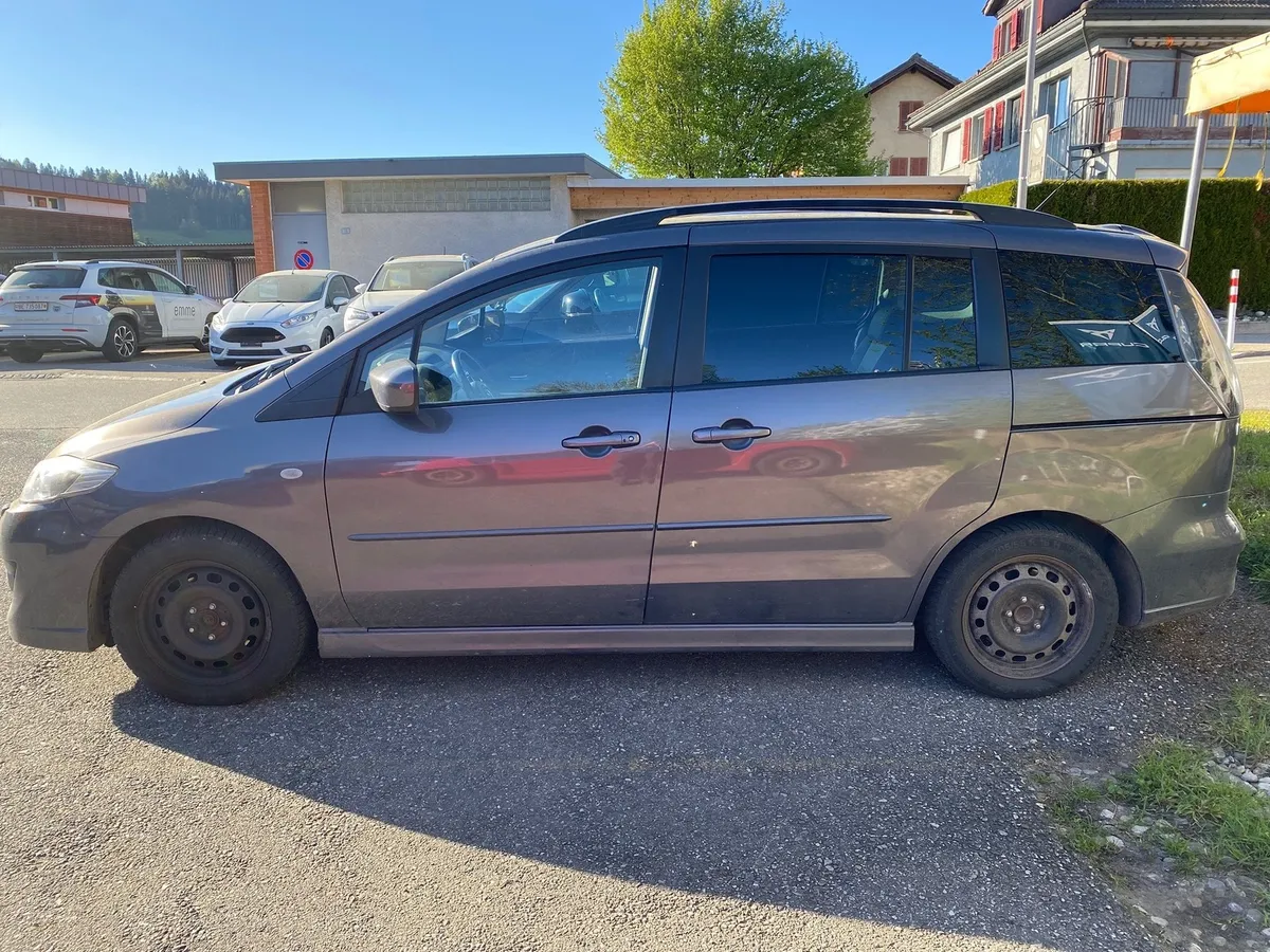 MAZDA 5 2.0 — zdjęcie 4