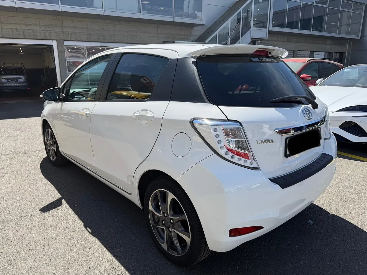 TOYOTA Yaris 1.33 — zdjęcie 12