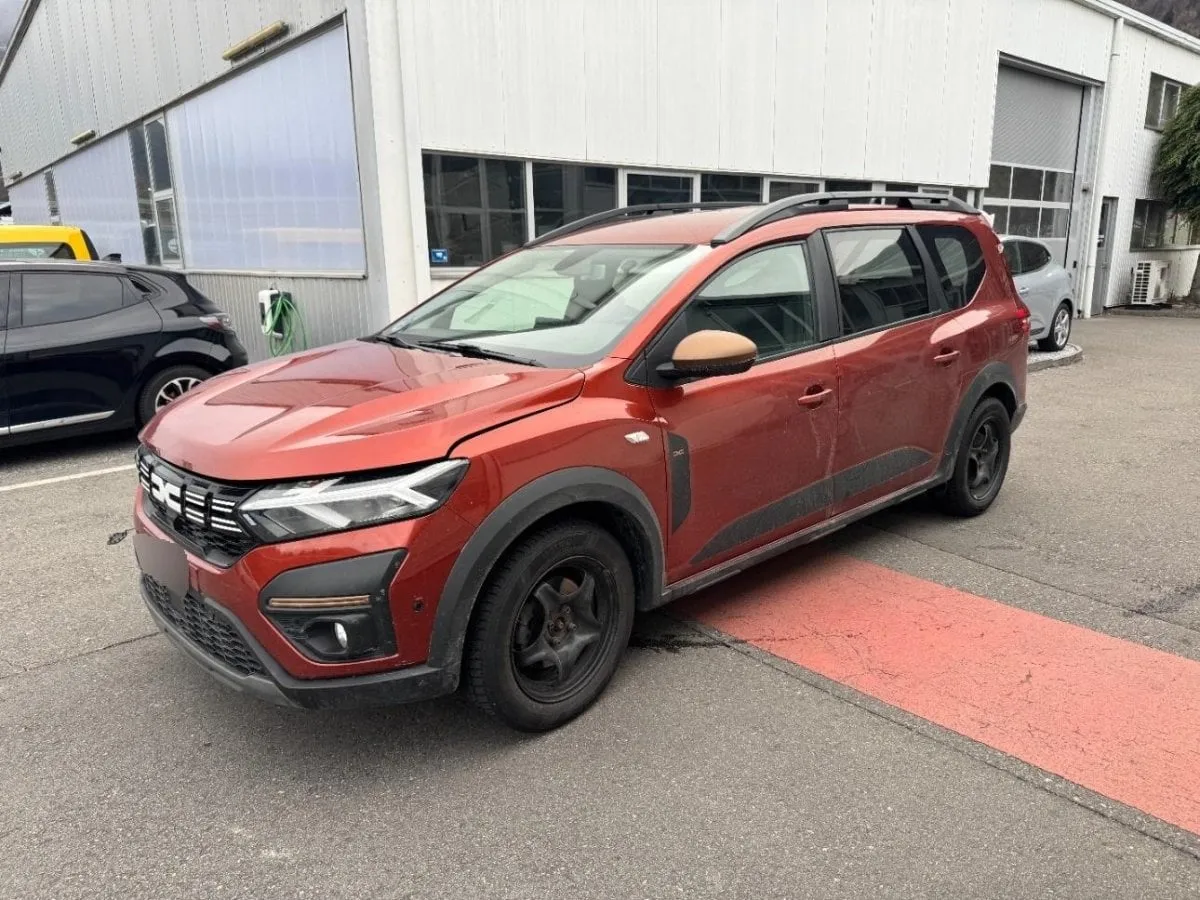 DACIA Jogger HEV 140 Extreme, 93 HP