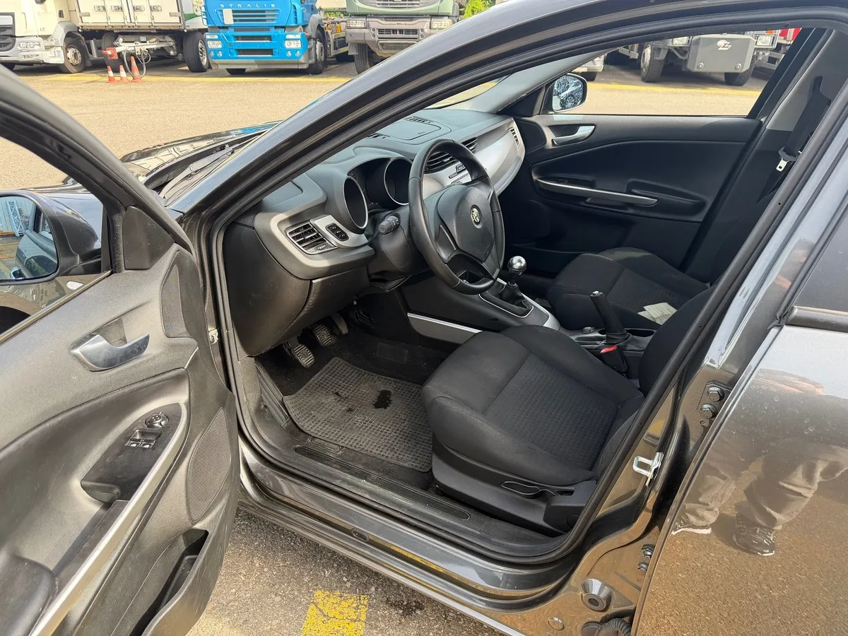 ALFA ROMEO Alfa-Romeo Giulietta 1.4TB — zdjęcie 14