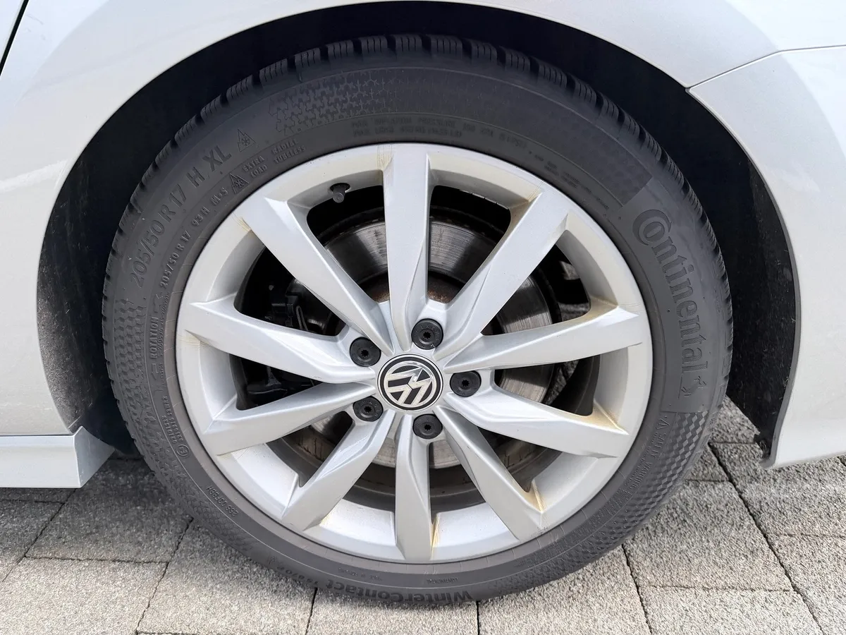 VW Golf VII R Var — zdjęcie 12