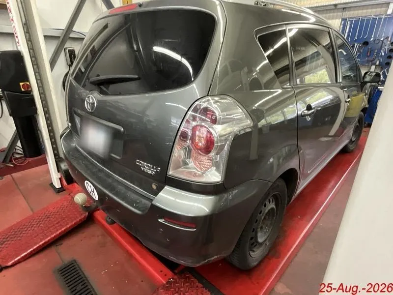 Toyota Corolla Verso 1.8 Linea Luna, 129 PS — zdjęcie 3