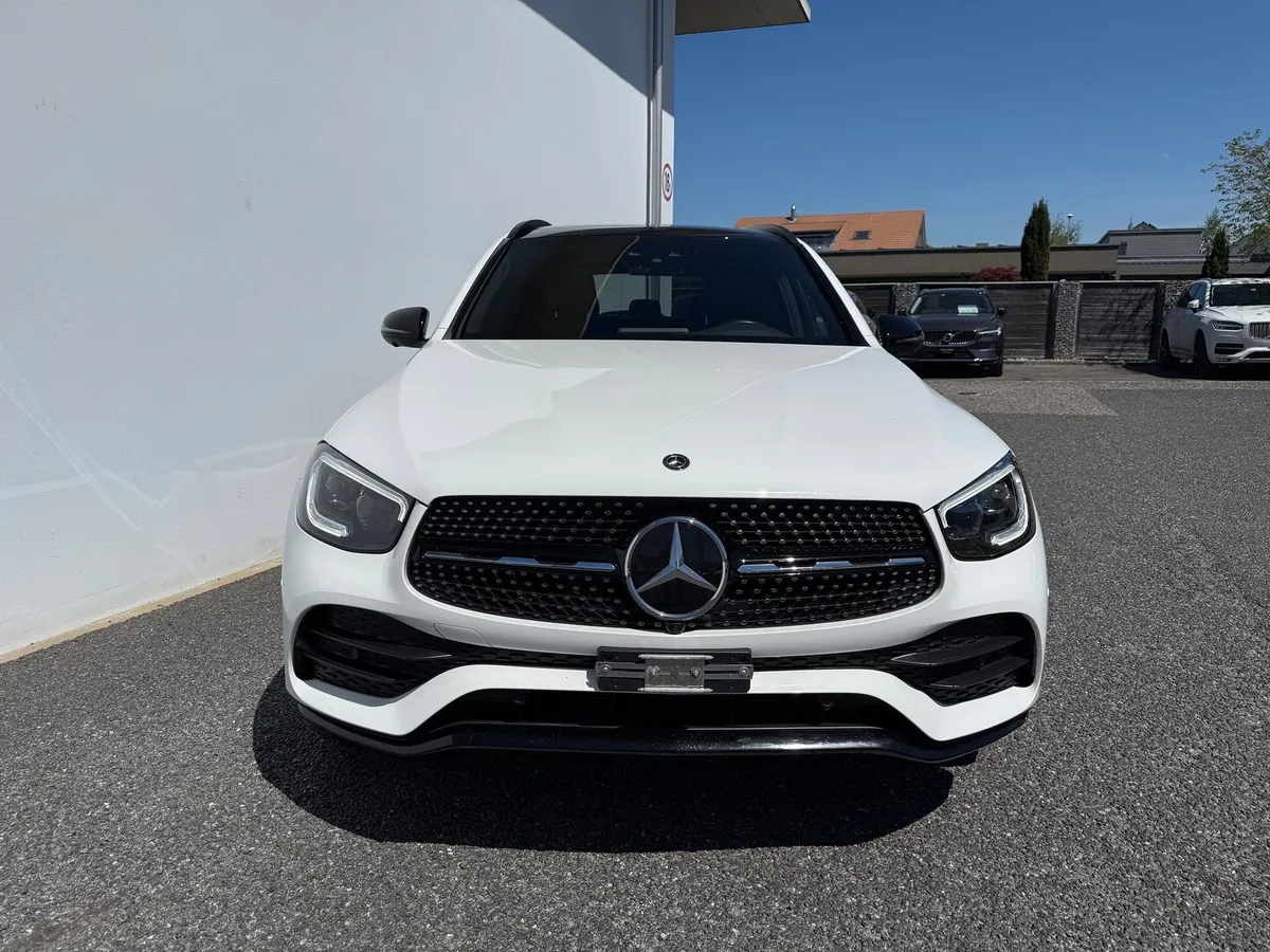 MERCEDES-BENZ GLC 300 — zdjęcie 2