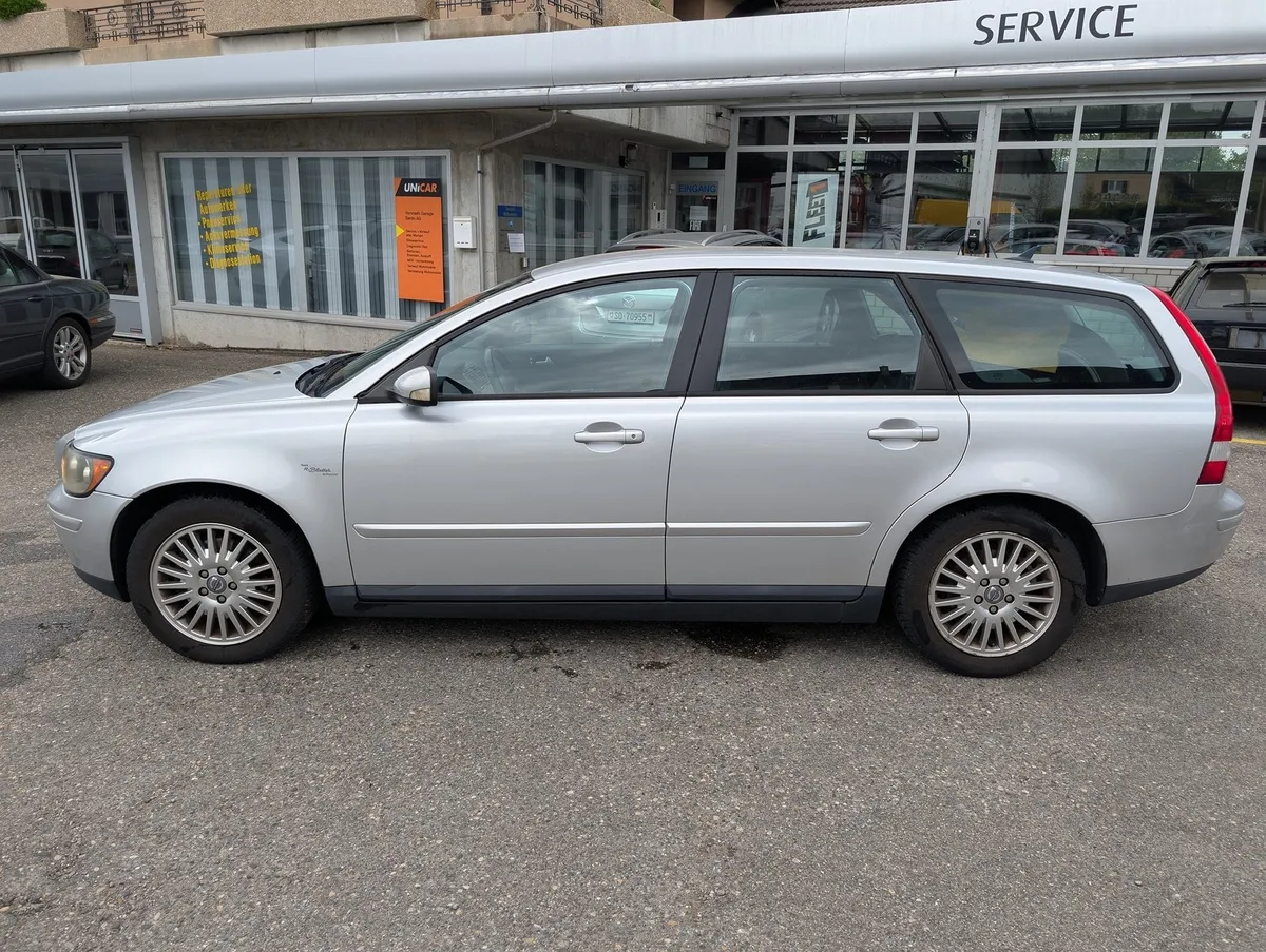 VOLVO V50 2.4 — zdjęcie 3