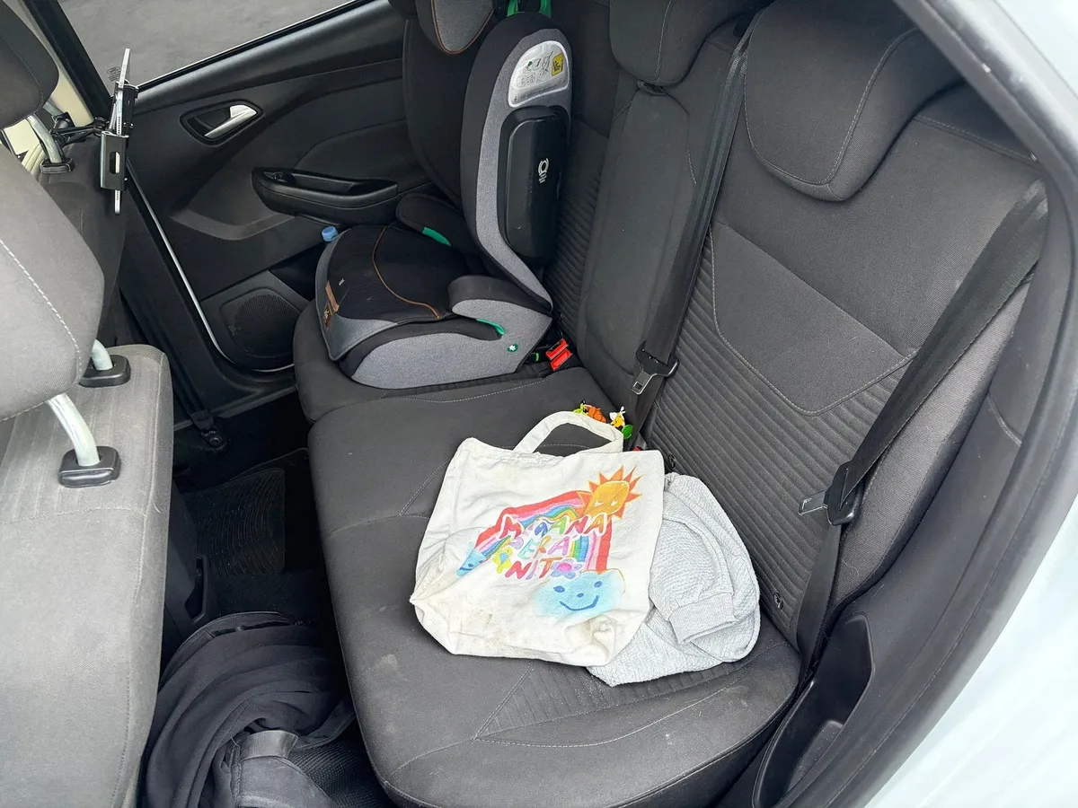 FORD Focus 1.5 TDCiECO — zdjęcie 8