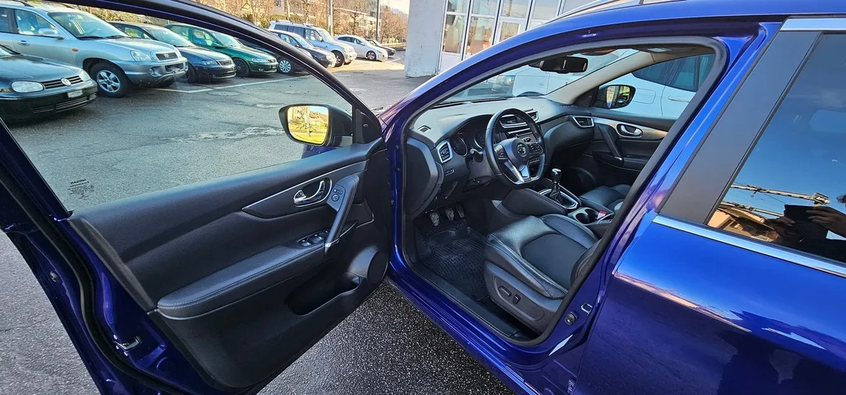 NISSAN Qashqai — zdjęcie 9