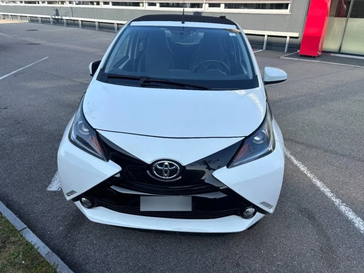 TOYOTA Aygo 1.0 VVT-i x-play, 69 HP — zdjęcie 5