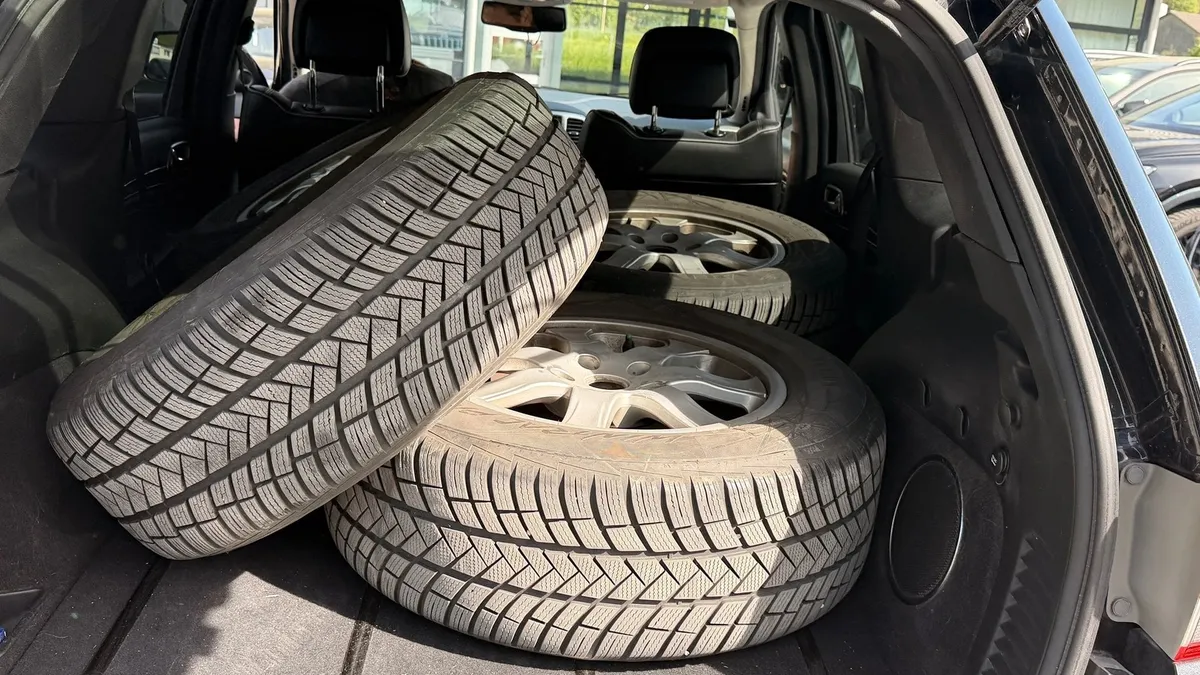 JEEP GrandCherokee 5.7 — zdjęcie 9