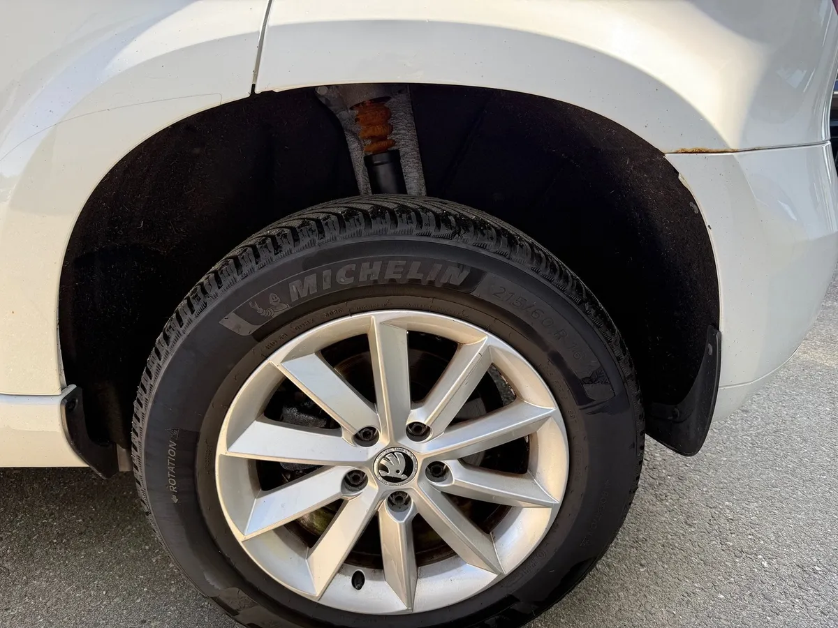 SKODA Yeti 2.0TDI 4x4 — zdjęcie 7