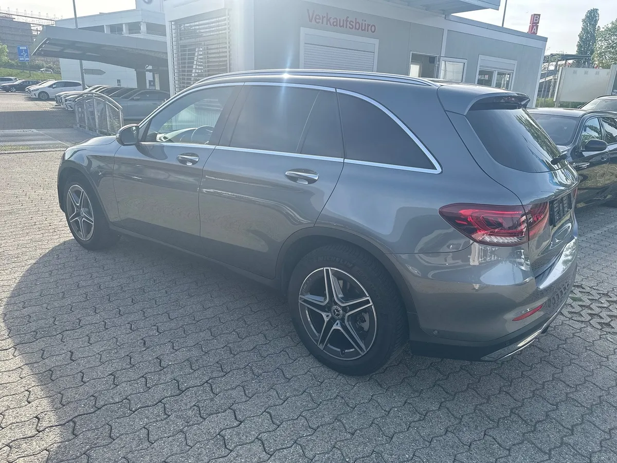 MERCEDES-BENZ GLC 200 — zdjęcie 4